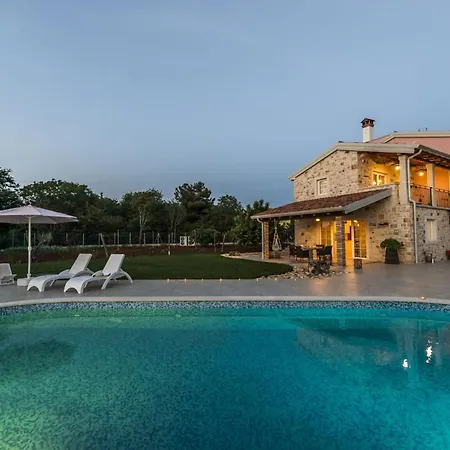 Con Wellness A 1 Km Dal Mare Dom wakacyjny